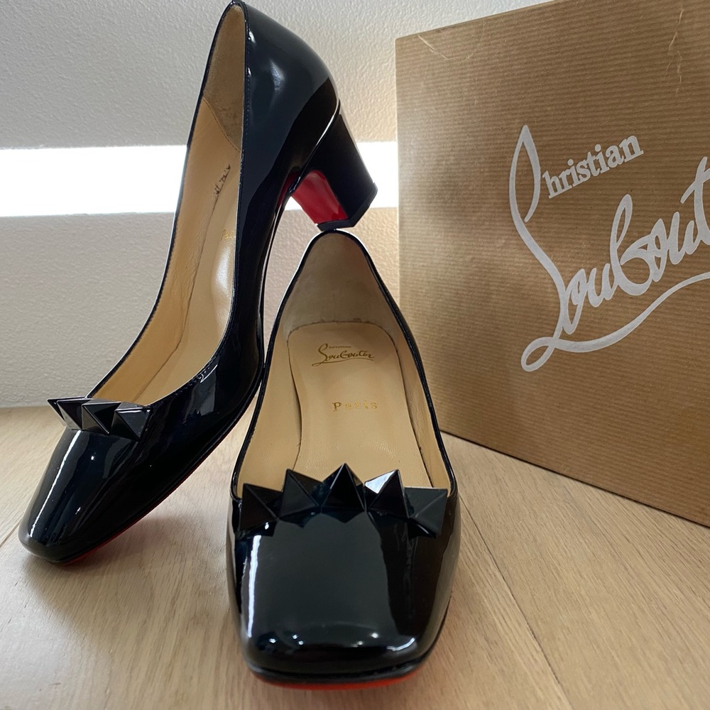 Christian Louboutin Patent Block Heel Red Sole Chunky Pump w/ Spikes Size 9.5
